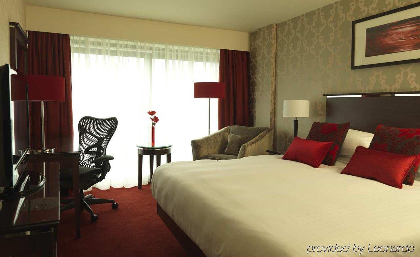 Hilton Garden Inn Aberdeen City Centre Ruang foto
