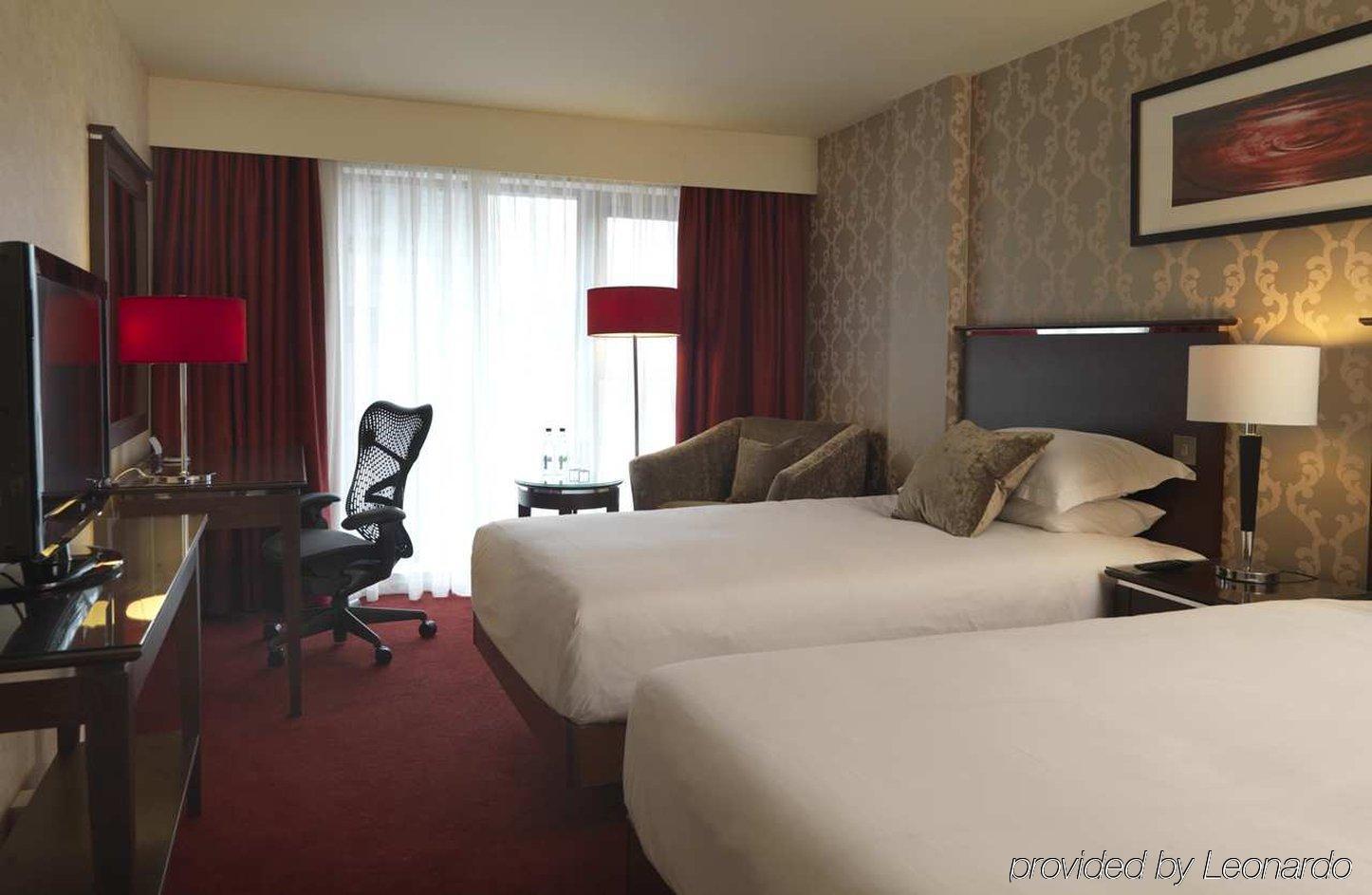 Hilton Garden Inn Aberdeen City Centre Bagian luar foto