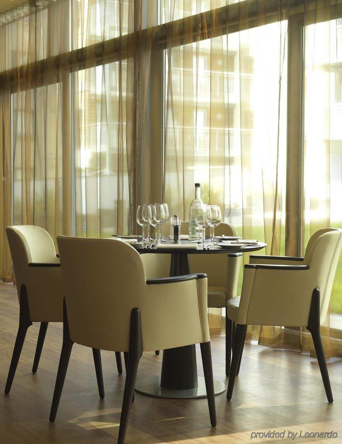 Hilton Garden Inn Aberdeen City Centre Bagian luar foto
