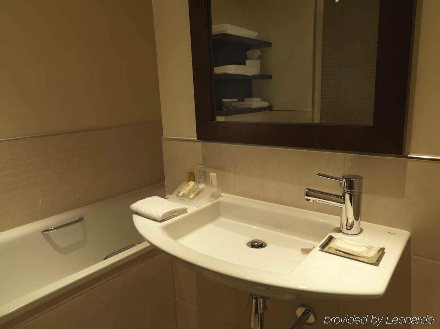 Hilton Garden Inn Aberdeen City Centre Bagian luar foto